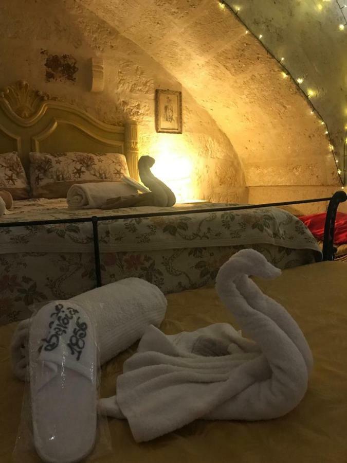 Palazzo Savoia 1856 Apartment ฟาซาโน ภายนอก รูปภาพ